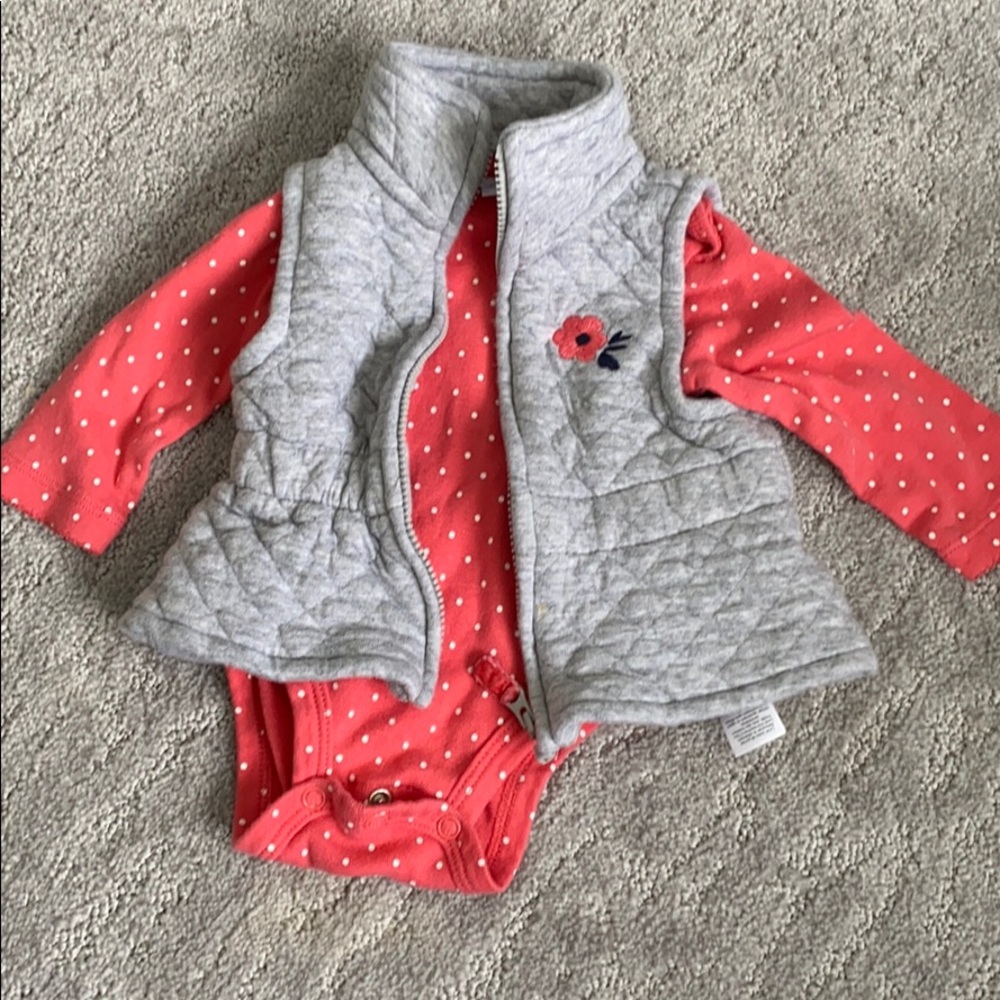 Baby girl vest and bodysuit